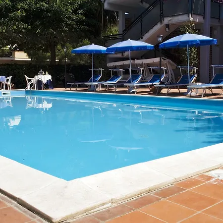 Hotel Leuco' Martinsicuro